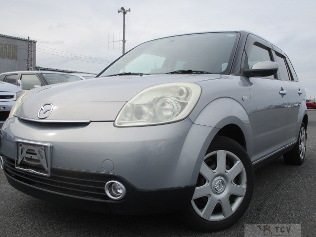 2005 Mazda Verisa