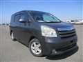 2009 Toyota Noah