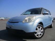 2005 Mazda Verisa
