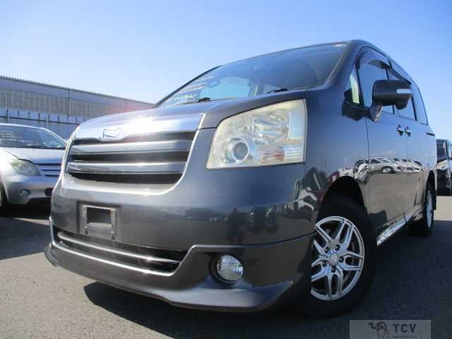 2010 Toyota Noah