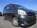 2010 Toyota Noah