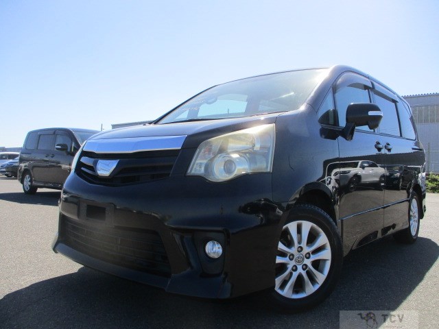 2010 Toyota Noah