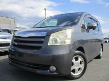 2010 Toyota Noah