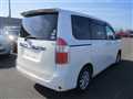 2009 Toyota Noah