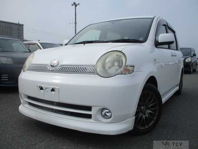 2005 Toyota Sienta
