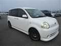 2005 Toyota Sienta