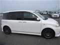 2005 Toyota Sienta