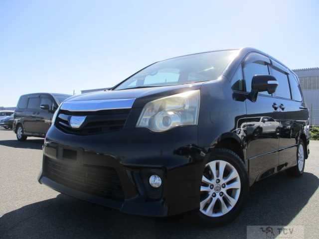 2010 Toyota Noah