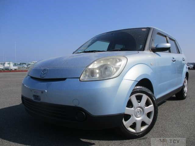 2005 Mazda Verisa
