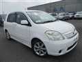 2004 Toyota Raum