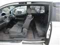 2004 Toyota Raum