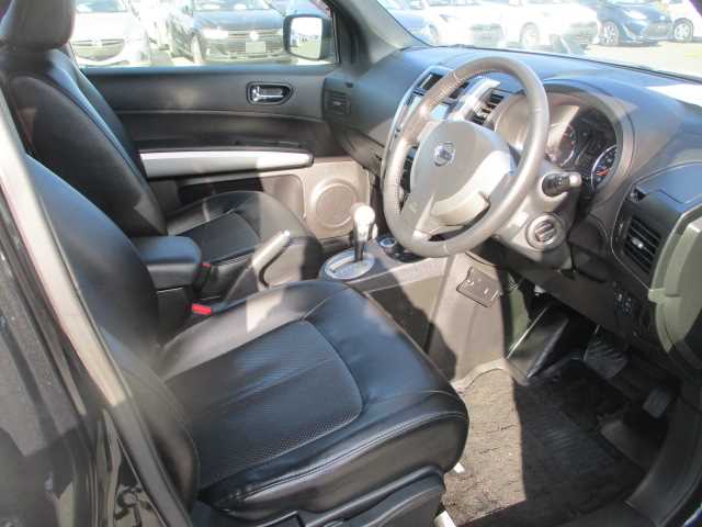 Nissan X-Trail 2012 photo 4