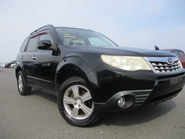 Subaru Forester 2011 photo 2