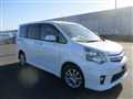 2010 Toyota Noah