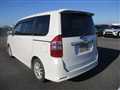 2010 Toyota Noah