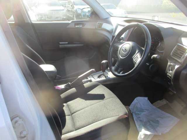 Subaru Forester 2011 photo 4