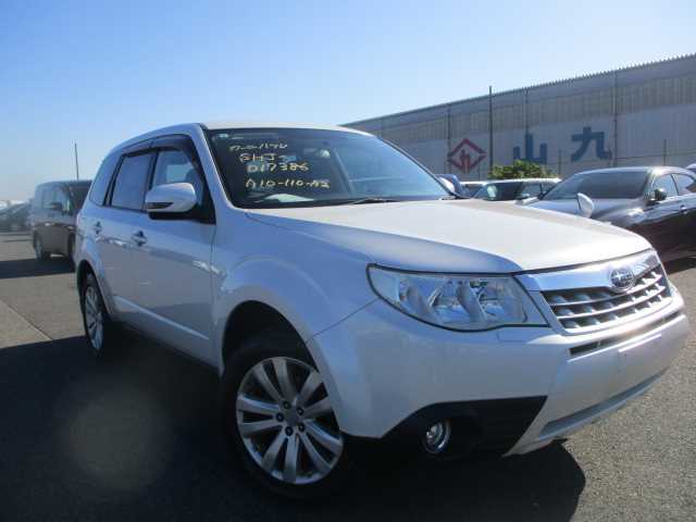 Subaru Forester 2011 photo 2