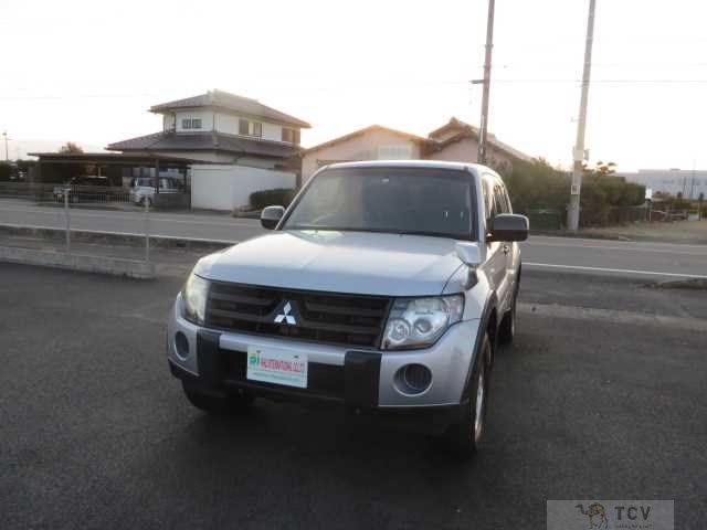 2006 Mitsubishi Pajero