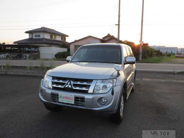 2012 Mitsubishi Pajero