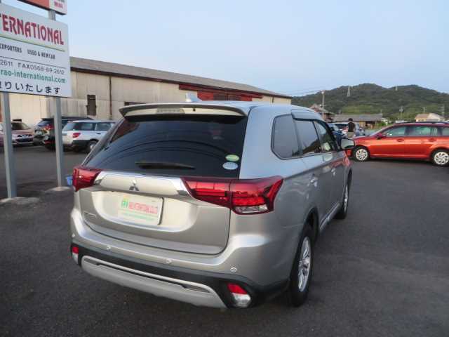 Mitsubishi Outlander 2019 photo 4
