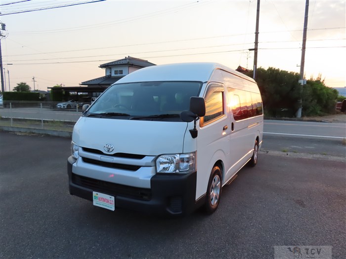 2019 Toyota Hiace Commuter