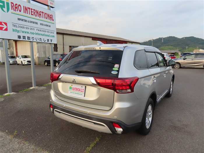 Mitsubishi Outlander 2020 photo 4
