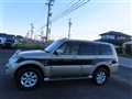 2015 Mitsubishi Pajero