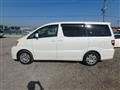 2004 Toyota Alphard