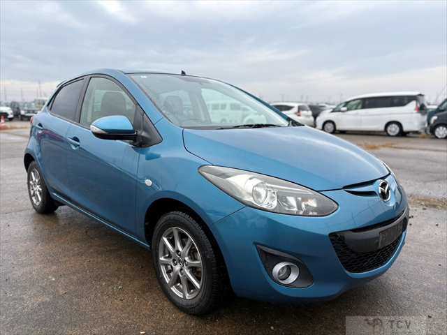 2013 Mazda Demio