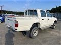 2003 Toyota Hilux Sports Pickup
