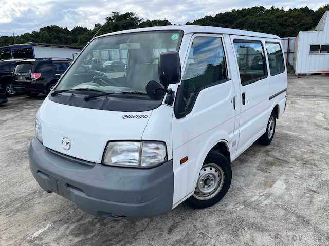 2015 Mazda Bongo Van