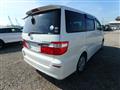 2004 Toyota Alphard