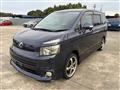 2007 Toyota Voxy