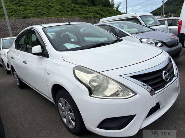 2015 Nissan Tiida Latio