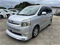2007 Toyota Voxy