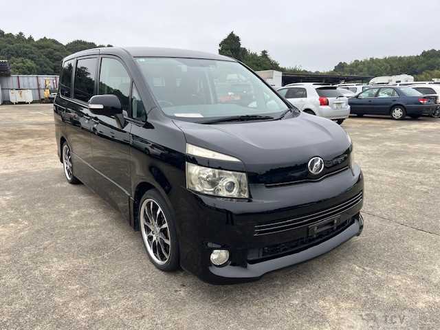 2008 Toyota Voxy