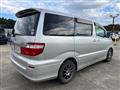 2004 Toyota Alphard