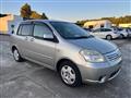 2005 Toyota Raum