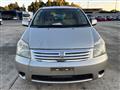 2005 Toyota Raum