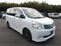 2011 Toyota Noah