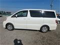 2004 Toyota Alphard
