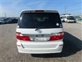 2004 Toyota Alphard