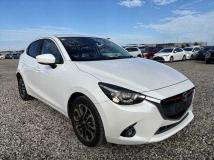 2016 Mazda Demio