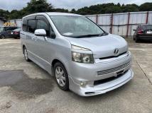 2007 Toyota Voxy