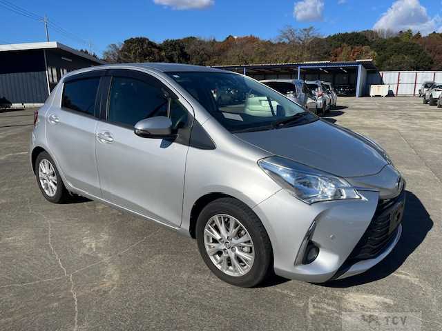 2017 Toyota Vitz