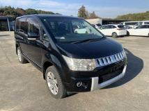 2009 Mitsubishi Delica D5