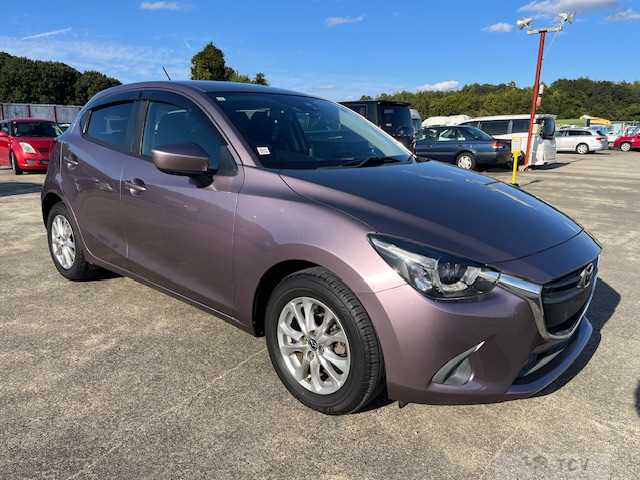2015 Mazda Demio