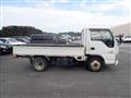 2004 Isuzu Elf
