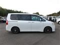 2011 Toyota Noah