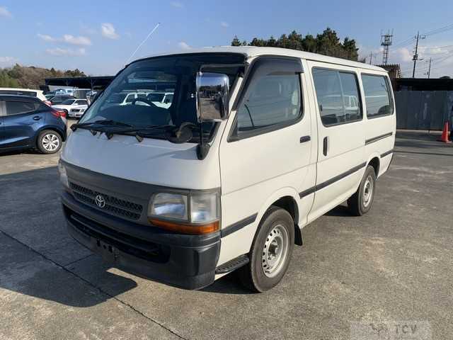 2004 Toyota Hiace Van
